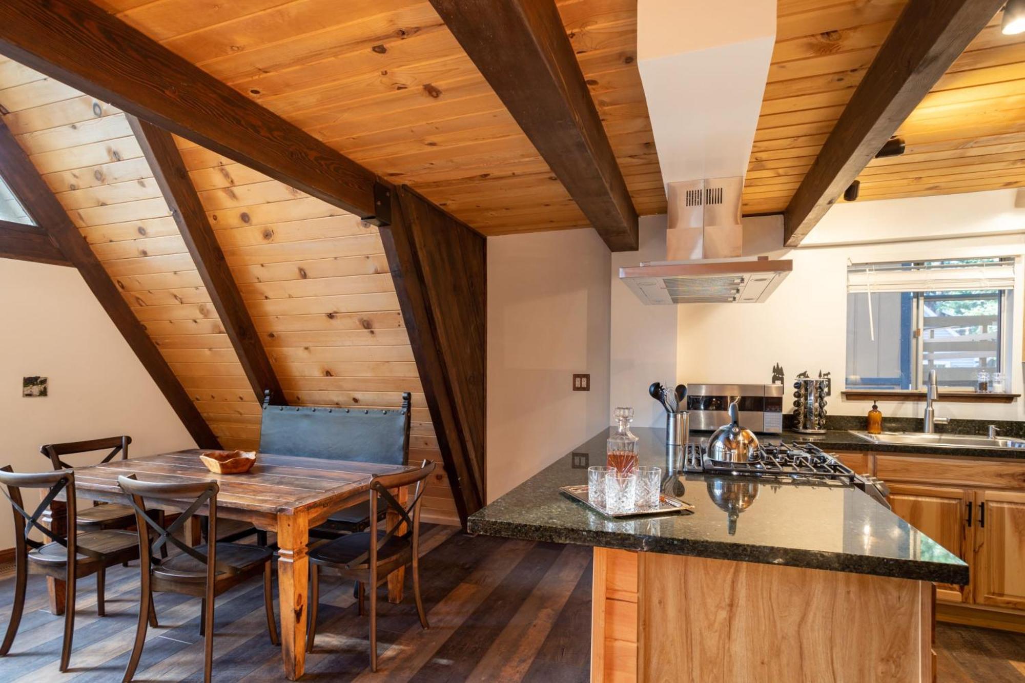 Bear'S Lair By Avantstay 3Mins From Bear Mountain Ski Resort Биг Бэар Лейк Экстерьер фото